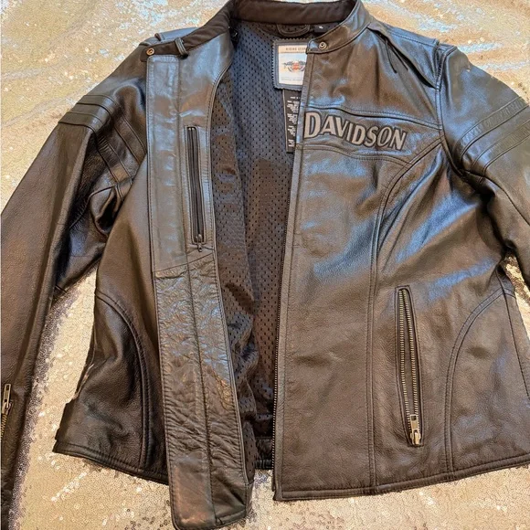Harley-Davidson Black Leather Jacket - Picture 2 of 8